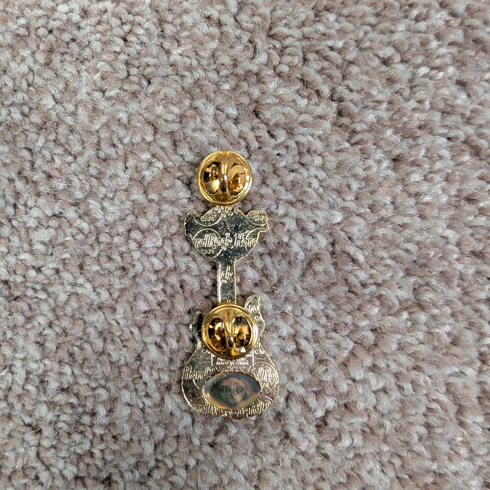 Hard Rock Cafe Nashville Yellow Guitar Pin - Picture 3 of 3